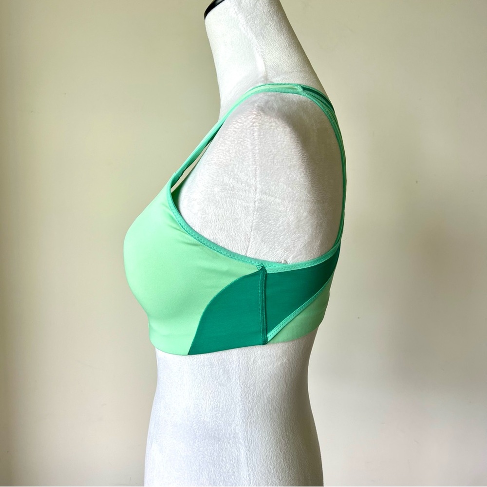 NIKE Dri-Fit High Support Impact Zippered Front Sports Bra—SZ. Medium - Picture 3 of 17